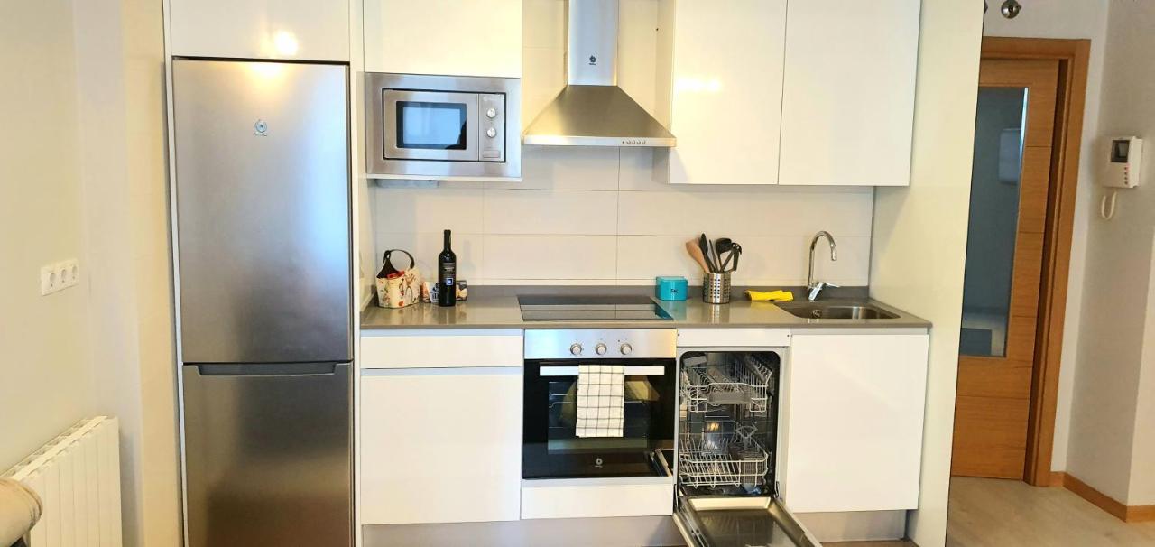 Vivienda T. J.S.E Apartment Bermeo Luaran gambar